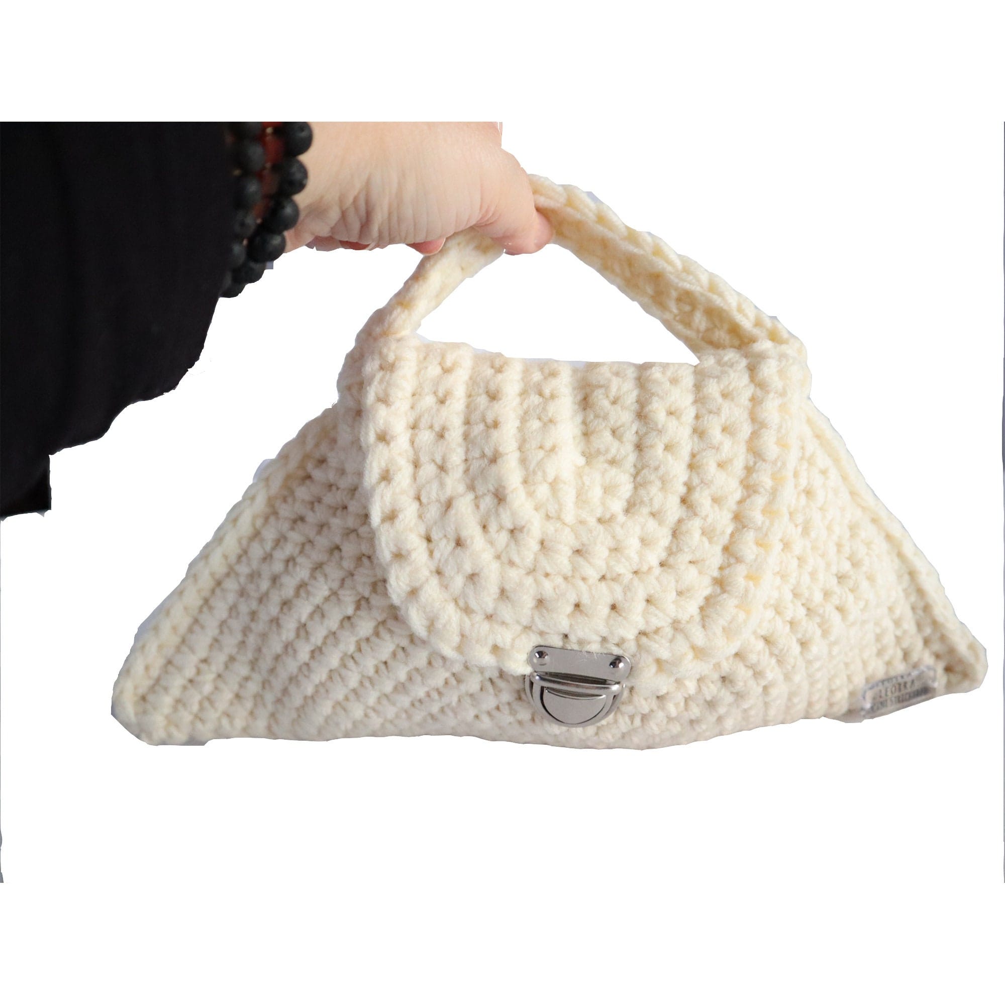 3-eckige kleine Tasche in Weiß gehäkelttp.jpg 3-eckige kleine Tasche in Weiß gehäkelt